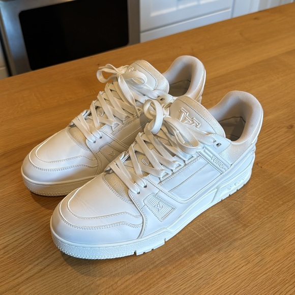 Louis Vuitton LV Trainer - LV Size 8.5 (Great Condition - Barely Used) - Picture 3 of 15